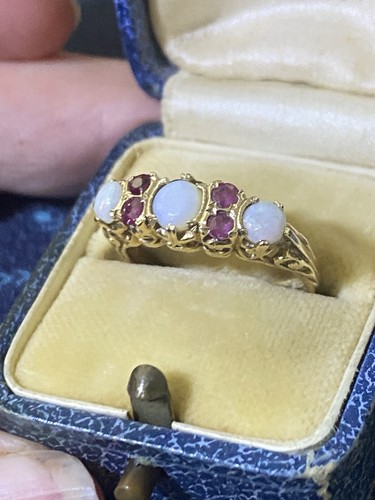 Beautiful vintage 1982 - beautiful,