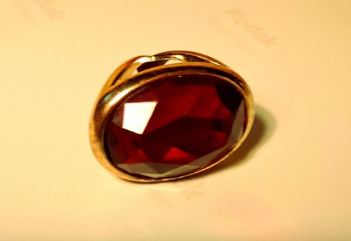 Vintage gold tone ruby - tone, red