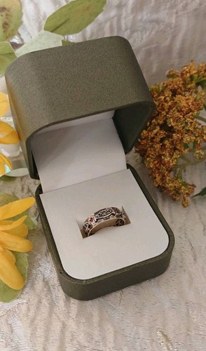 Vintage 9ct silver ruby - &,