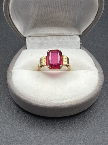 Vintage 9ct gold and synthetic - vintage,