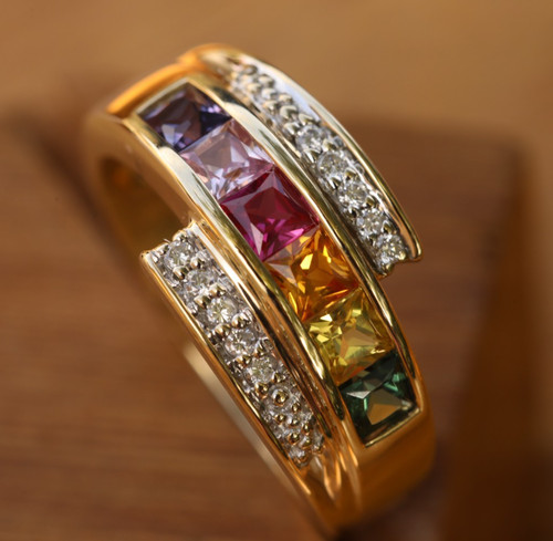 9ct solid yellow gold - 9ct,