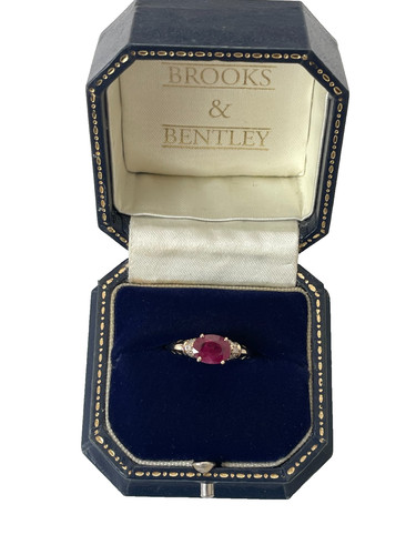 Ruby and diamond ring 9ct - ruby,