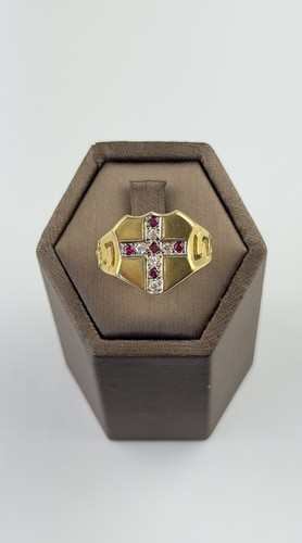 Ruby and diamond - 9ct, ring