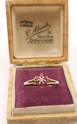 Vintage 9ct gold diamond - gold,