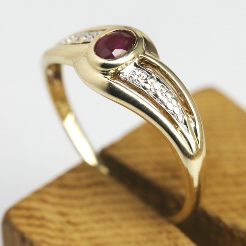 9ct gold solid - gold, solitaire