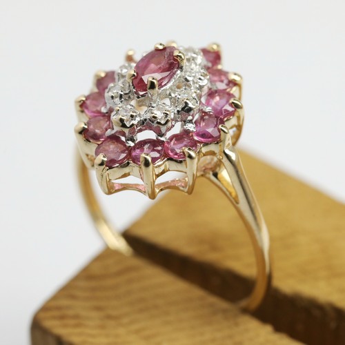 9ct gold solid - ruby, diamond