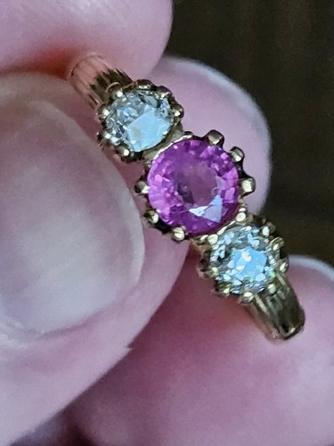 18ct yellow gold - , diamonds