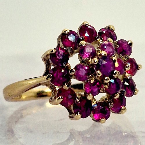 9ct yellow gold - yellow,