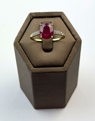 Ruby and diamond 9ct gold - , ring