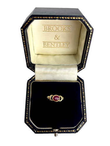 Ruby ring 9ct - ring,